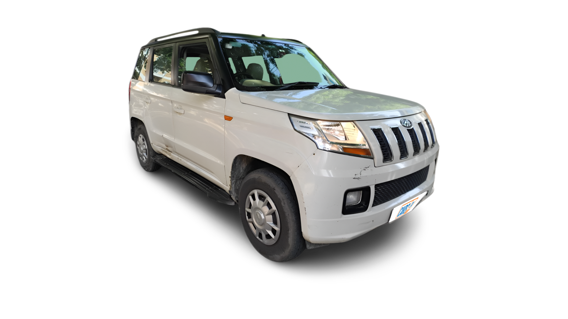 Mahindra TUV300-img